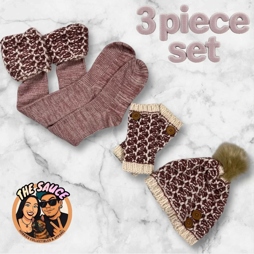 Simply Noelle 3 Piece Knit Beanie Hat Gloves Socks Set Burgundy Cream gift warm - Picture 1 of 12